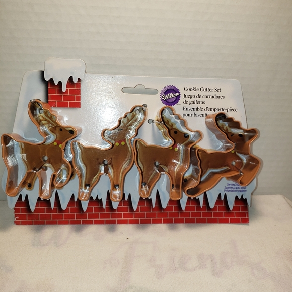 NWOT So cute Wilton 4 Brown Reindeer Metal Cookie Cutters - Picture 1 of 3